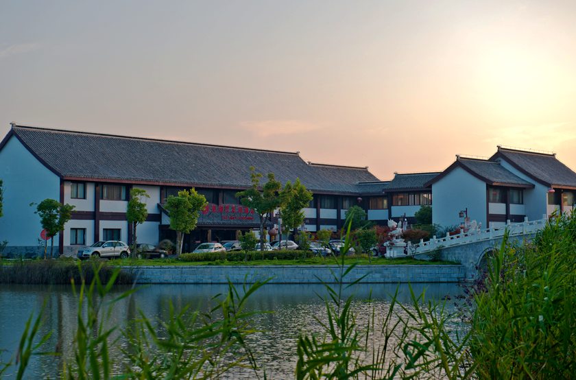         7,建筑风格不完全是江南