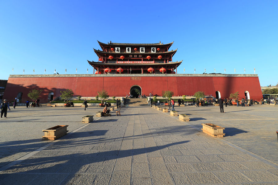 【转载】滇府第一楼:建水朝阳楼