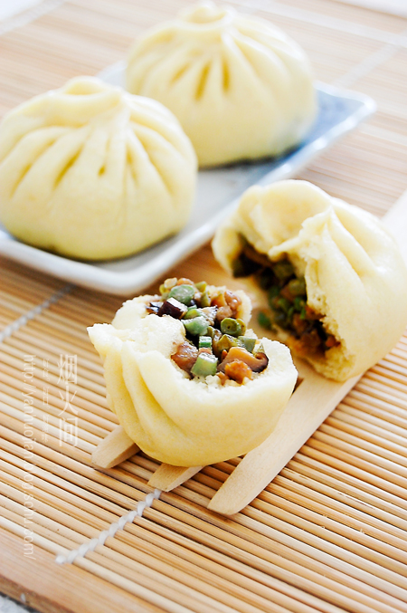 【粗粮细做】——肉末豆角玉米面包子