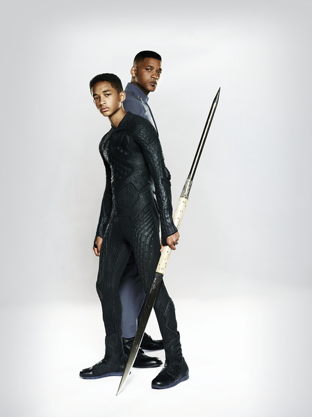 《重返地球》一次惊心动魄的父子救赎